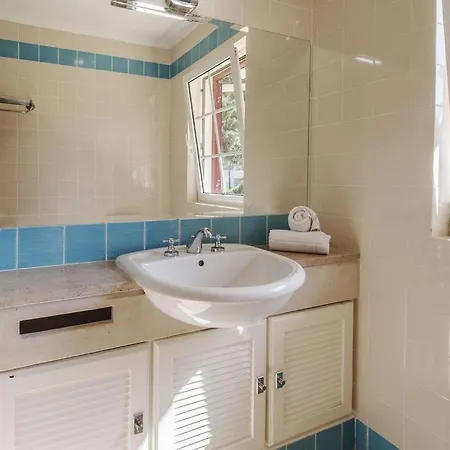 Villa Tojo Prata - Spacious And Pleasant 6 Bedroom For 14 People With Garden And Private Pool