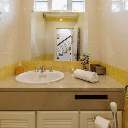 Tojo Prata - Spacious And Pleasant 6 Bedroom For 14 People With Garden And Private Pool